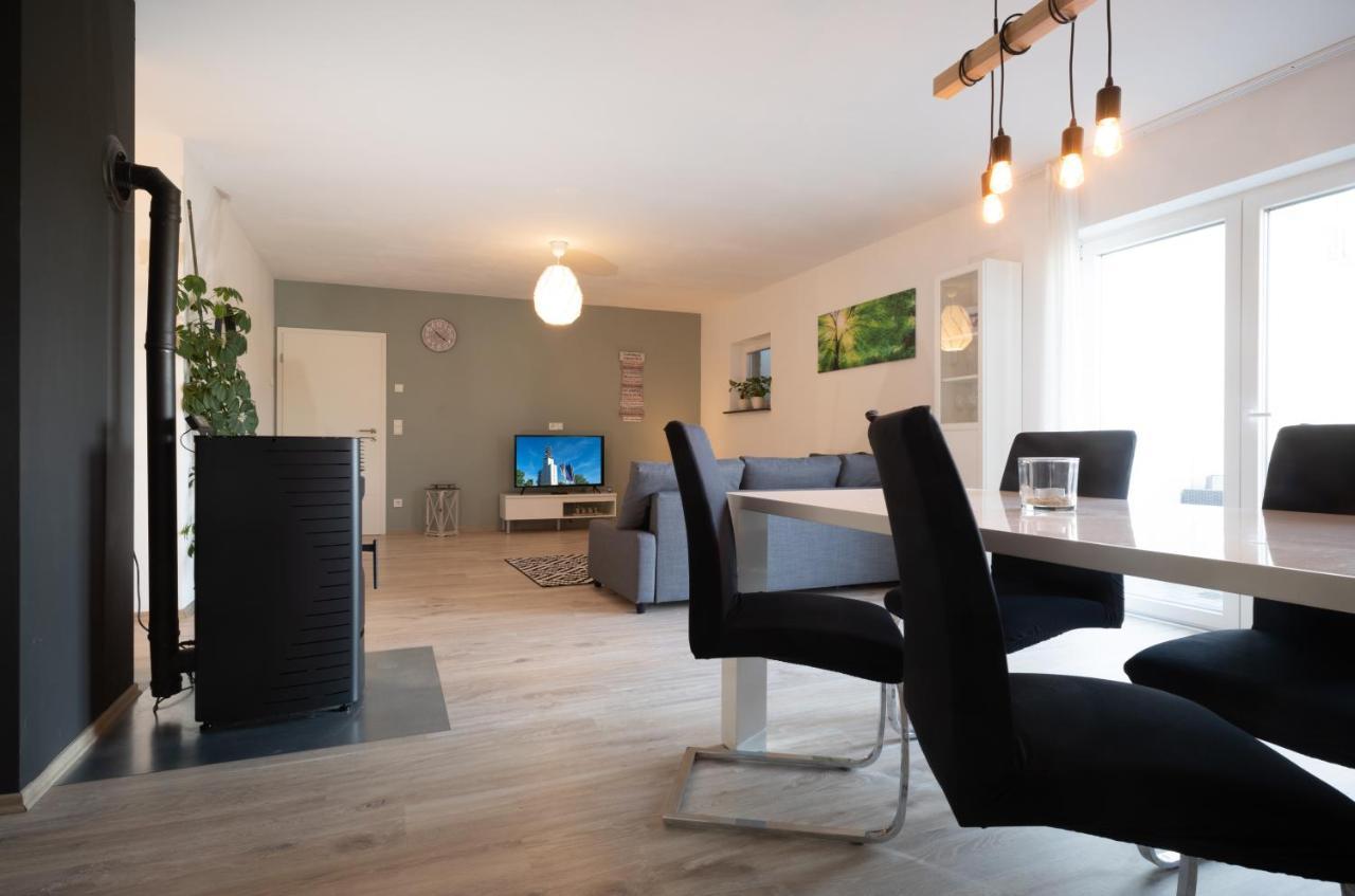 Ferienwohnung Auf Villa Hendschhof Занкт-Вендель Екстер'єр фото